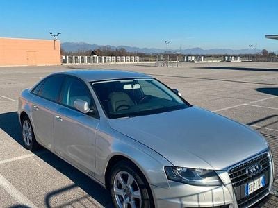 Grigio Usata 2010 Audi A4 Ambiente Berlina | 7900 € (Buon prezzo)