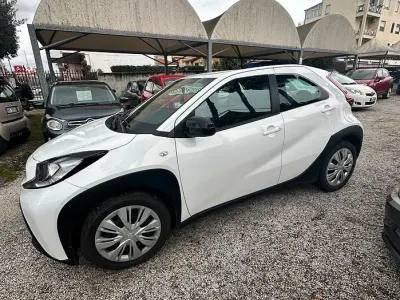 Usata Toyota Aygo X Active 72 CV (52 kW) 2023 Bianco SUV