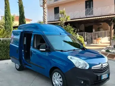 Usata Fiat Doblò 120 CV (88 kW) 2013 Blu Monovolume