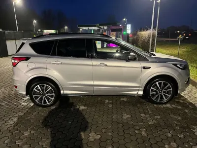 Usata Ford Kuga ST-Line 120 CV (88 kW) 2019 Argento SUV