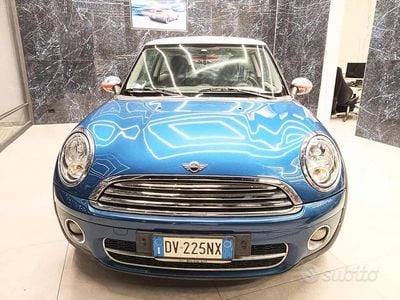Usata Mini Cooper D 109 CV (80 kW) 2009 Blu/azzurro(met.) Utilitaria