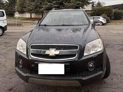Usata Chevrolet Captiva LT 136 CV (100 kW) 2009 Grigio SUV
