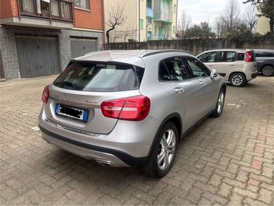 Mercedes GLA220