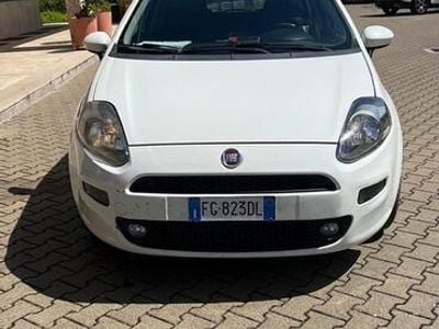 Usata Fiat Punto Street 95 CV (69 kW) 2016 Utilitaria