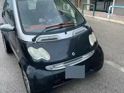 Usata Smart ForTwo Coupé 61 CV (44 kW) 2004 Nero Coupé