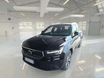 Usata Volvo XC40 Core 179 CV (131 kW) 2023 Nero SUV
