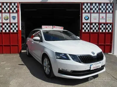 Occasion Skoda Octavia Executive 131 PK (96 kW) 2019 Wit Stationwagen
