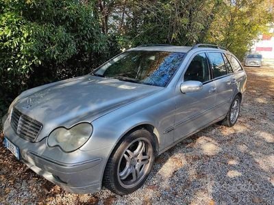 Mercedes C200