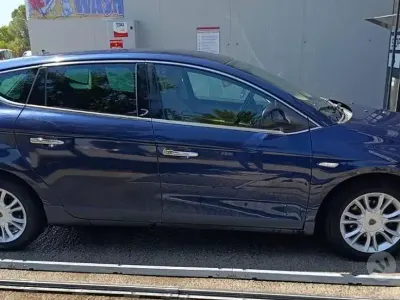 Usata Lancia Delta 120 CV (88 kW) 2012 Blu Utilitaria