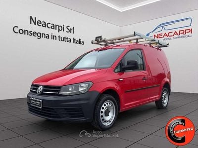 Usata VW Caddy 122 CV (89 kW) 2016 Rosso pastello Monovolume