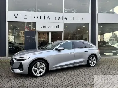 Usata Audi A5 Advanced 204 CV (150 kW) 2025 Argento Station wagon