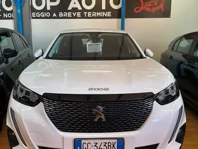 Usata Peugeot 2008 GT-line 102 CV (75 kW) 2020 Bianco SUV