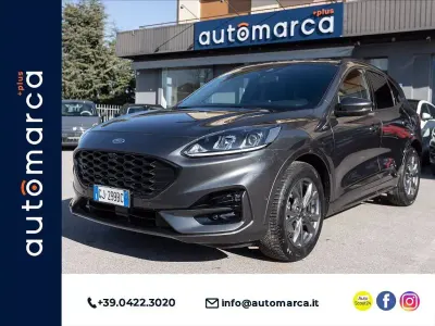 Usata Ford Kuga ST-Line 190 CV (139 kW) 2022 Grigio metallizzato SUV