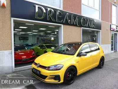 Usata VW Golf VII GTI 245 CV (180 kW) 2018 Giallo pastello Berlina
