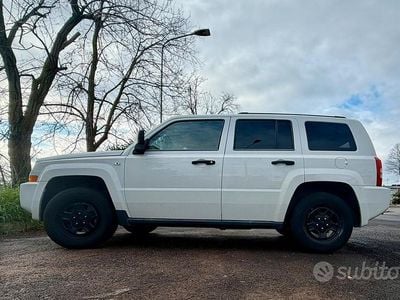Usata Jeep Patriot Sport 174 CV (127 kW) 2008 Bianco SUV