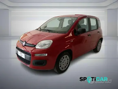 Nouvelle Fiat Panda S 70 ch (51 kW) 2025 Rouge Citadine