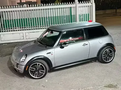 Begagnad Mini One D 75 HK (55 kW) 2003 Grå Halvkombi