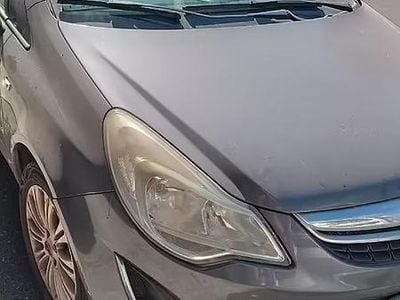 Usata Opel Corsa 95 CV (69 kW) 2011 Marrone Utilitaria