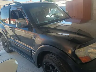 Usata Mitsubishi Pajero Intense 160 CV (117 kW) 2005 SUV