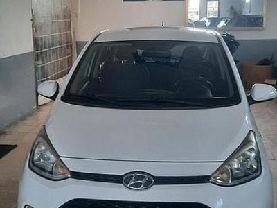 Begagnad Hyundai i10 66 HK (48 kW) 2016 Vit Halvkombi