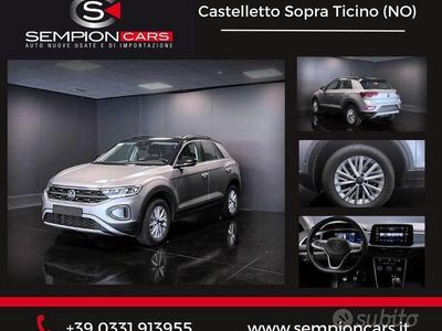 Usata VW T-Roc Life 110 CV (80 kW) 2022 Argento SUV