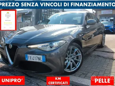 Używany Alfa Romeo Giulia Super 160 KM (117 kW) 2019 Szary Sedan/Limuzyna