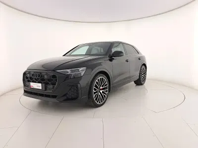 Usata Audi Q8 S-Line 286 CV (210 kW) 2024 Nero mito metallizzato SUV