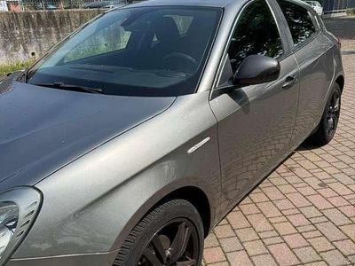 Usata Alfa Romeo Giulietta Distinctive 105 CV (77 kW) 2014 Grigio Utilitaria