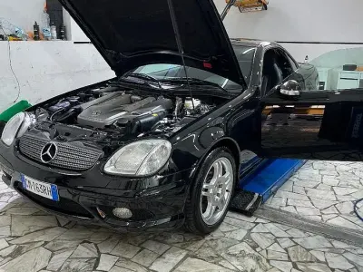 Usata Mercedes SLK320 AMG 354 CV (260 kW) 2002 Cabrio
