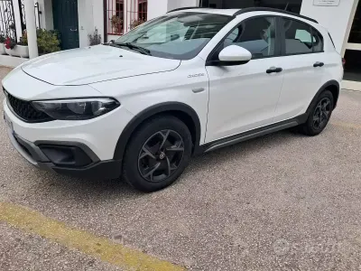 Usata Fiat Tipo Cross 95 CV (69 kW) 2023 Bianco Berlina