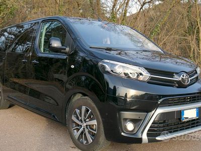 Usata Toyota Proace Luxury 180 CV (132 kW) 2021 Nero Monovolume