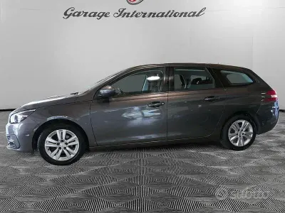 Usata Peugeot 308 Allure 131 CV (96 kW) 2019 Gray Station wagon