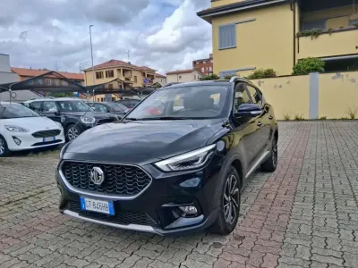 Begagnad MG ZS Luxury 106 HK (77 kW) 2024 Svart SUV
