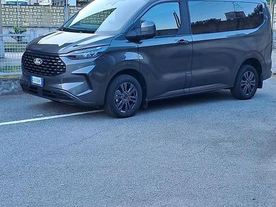 Begagnad Ford Tourneo 2024 Minibuss