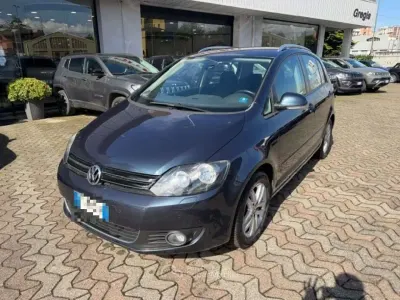 Occasion VW Golf Highline 122 ch (89 kW) 2011 Bleue Monospace