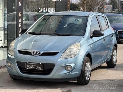 Usata Hyundai i20 105 CV (77 kW) 2010 Blu Utilitaria