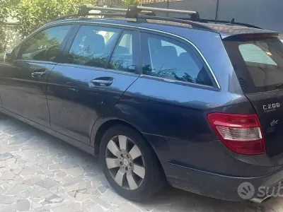 Usata Mercedes C200 136 CV (100 kW) 2011 Grigio Station wagon