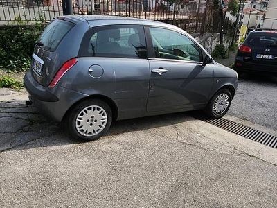 Usata Lancia Ypsilon 2004 Utilitaria