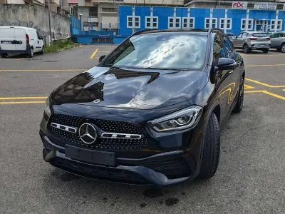 Usata Mercedes GLA200 Premium 150 CV (110 kW) 2022 Nero SUV