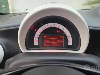 Usata Smart ForFour 64 CV (47 kW) 2018 Nero Utilitaria
