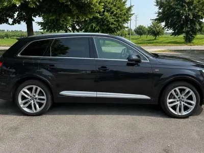 Usata Audi Q7 Business Plus 272 CV (200 kW) 2016 Nero SUV
