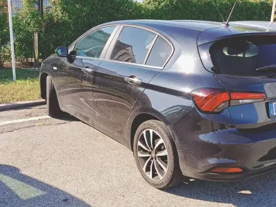 Usata Fiat Tipo Lounge 95 CV (69 kW) 2020 Nero Berlina