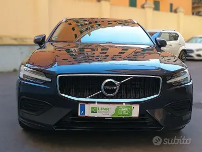 Usata Volvo V60 Business Edition 150 CV (110 kW) 2020 Grigio Station wagon