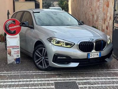 Usata BMW 116 Luxury Line 115 CV (84 kW) 2020 Grigio Utilitaria