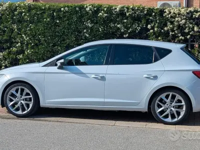 Gebraucht Seat Leon FR 125 PS (91 kW) 2015 Weiß Limousine