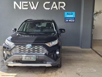 Second-hand Toyota RAV4 Hybrid 178 CP (130 kW) 2022 Negru SUV