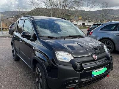 Usata Fiat Panda Cross Cross 69 CV (50 kW) 2024 Nero Utilitaria