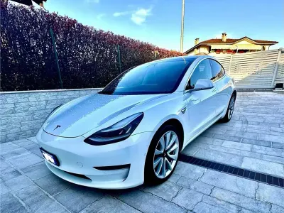 Usata Tesla Model 3 Performance 155 kW (211 CV) 2019 Bianco Berlina