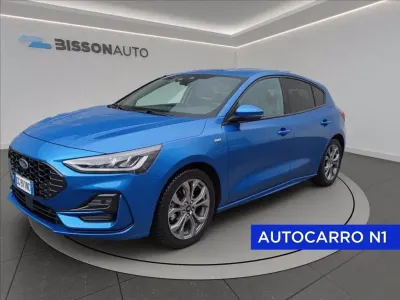 Usata Ford Focus ST-Line 125 CV (91 kW) 2022 Blu desert Berlina