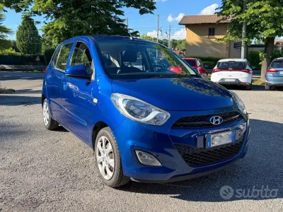 Używany Hyundai i10 Classic 69 KM (50 kW) 2013 Niebieski Hatchback